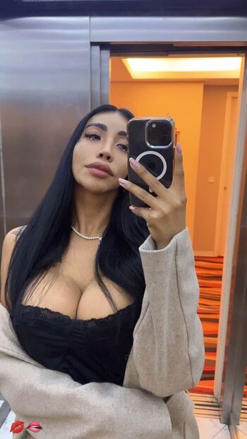 Full leaked Yasm private onlyfans photo