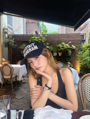 Full leaked Yeji private onlyfans photo