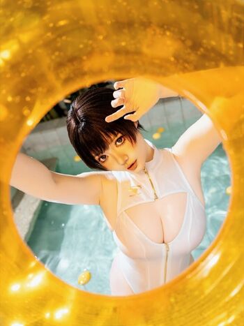 Ying Tze