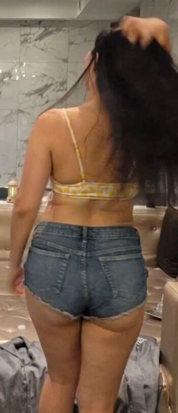 Full leaked Yuggie tv private onlyfans photo