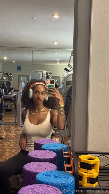 Full leaked Zoeysinnfree private onlyfans photo